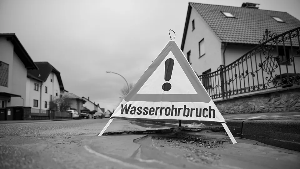 Aktuelles - Wasserrohrbruch Frost